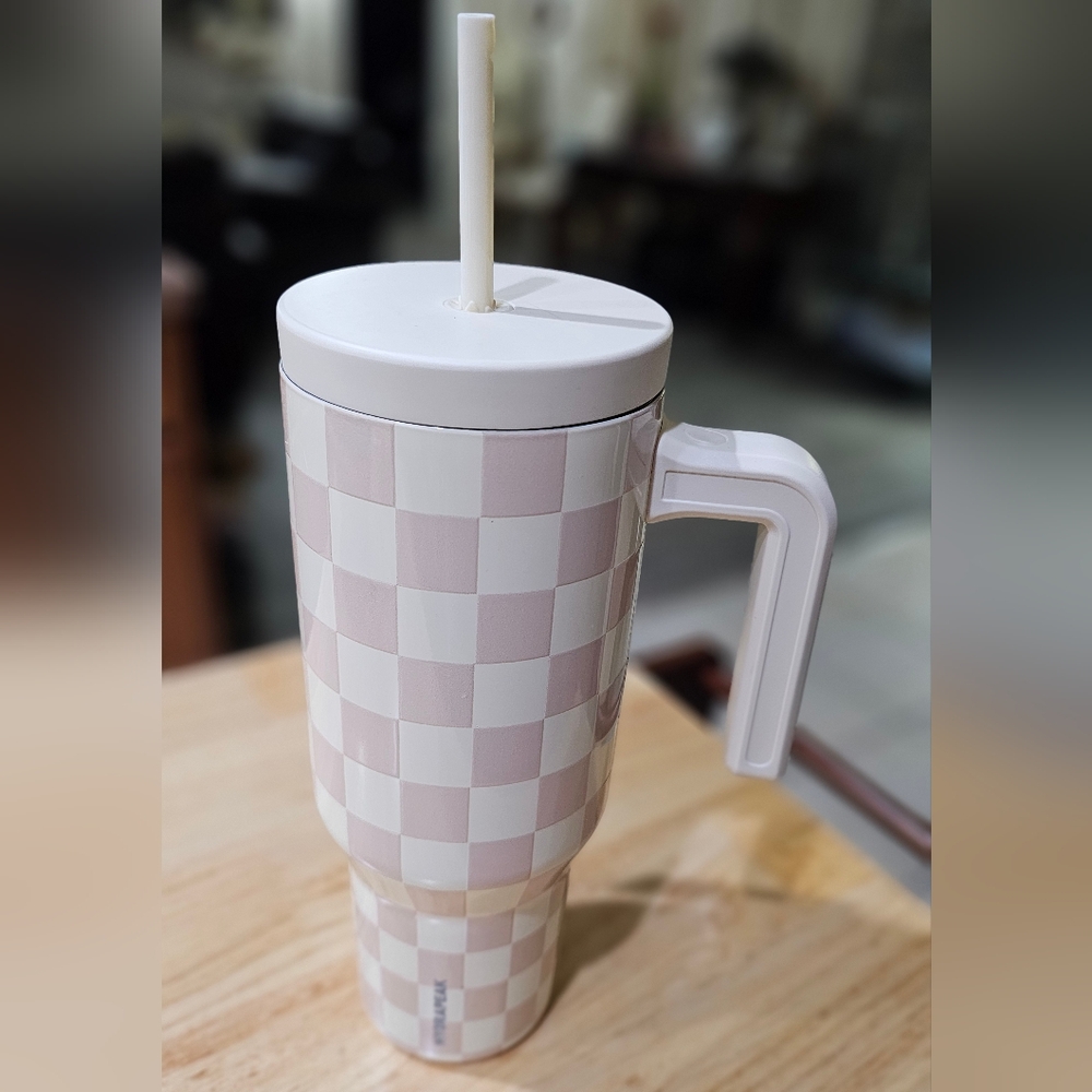 Hydrapeak Insulated 40 oz Voyager Tumbler with Straw Checkered Cream NWT - Picture 2 of 10